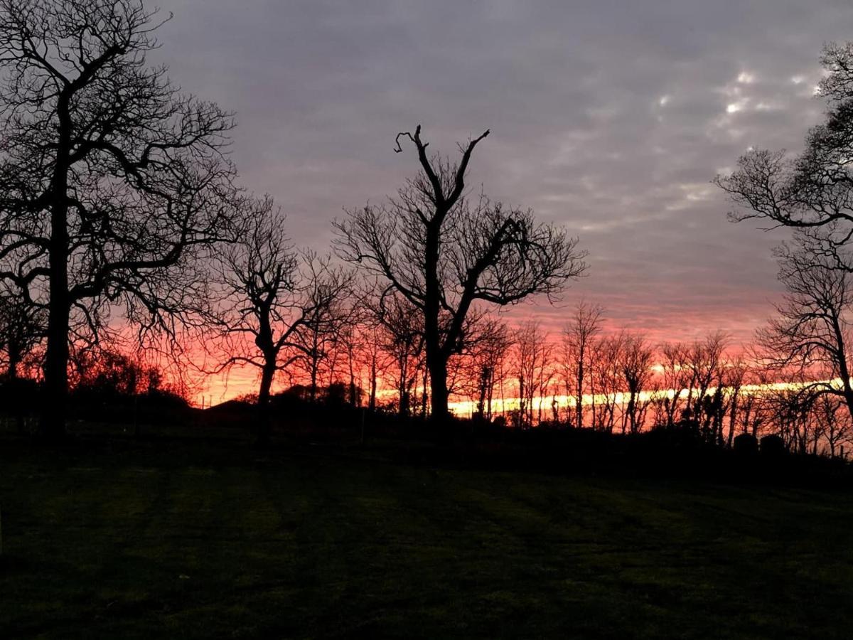 Romantic Rural Break In Countryside Castle Grounds Private Retreat Wizards Rest Apartment *