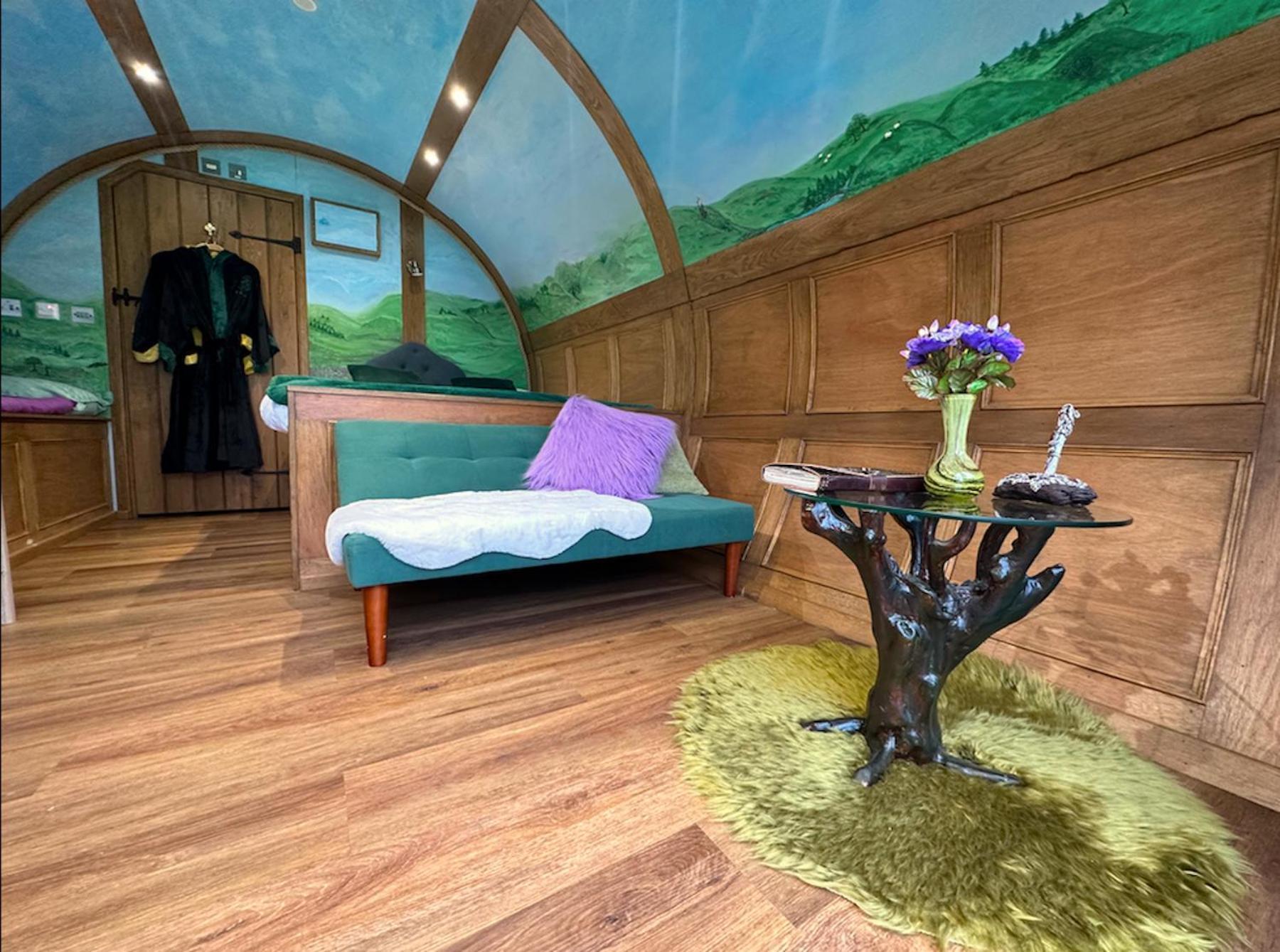 Romantic Rural Break In Countryside Castle Grounds Private Retreat Wizards Rest Apartment *
